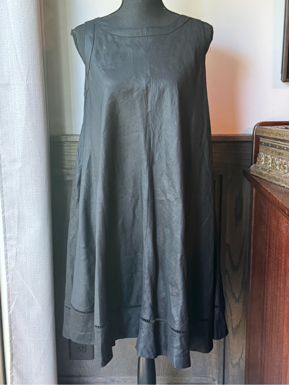 Andrea Jovine Black Linen Sleeveless A-Line Dress Sz 4 EUC